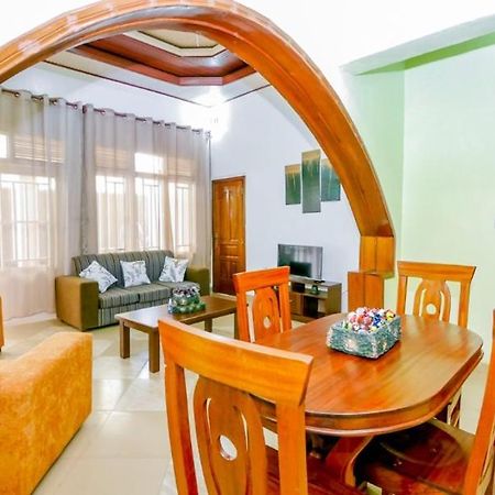 Da Vinci House Bed & Breakfast คิกาลี ภายนอก รูปภาพ