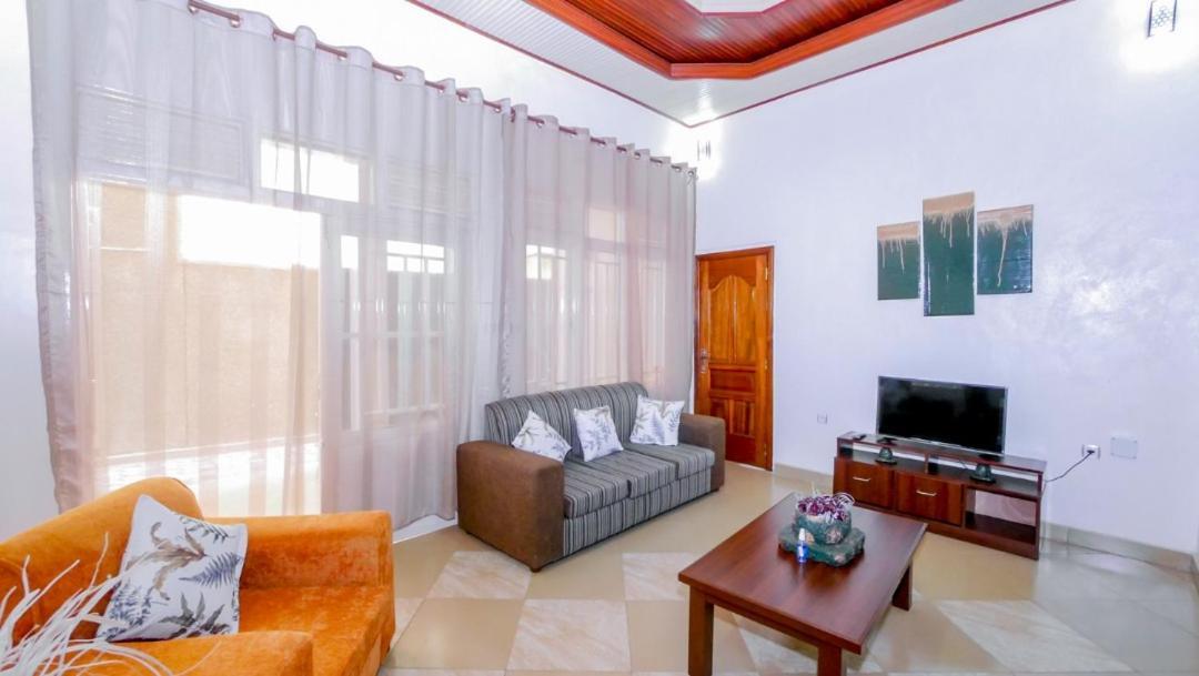 Da Vinci House Bed & Breakfast คิกาลี ภายนอก รูปภาพ